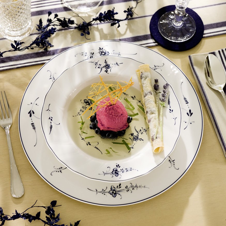 Old Luxembourg deep plate from Villeroy & Boch - NordicNest.com
