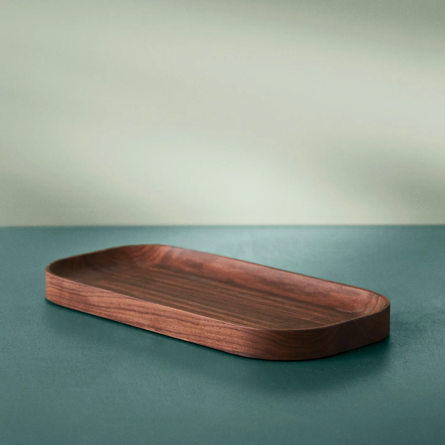 Carved Wood tray oval, Walnut Warm Nordic