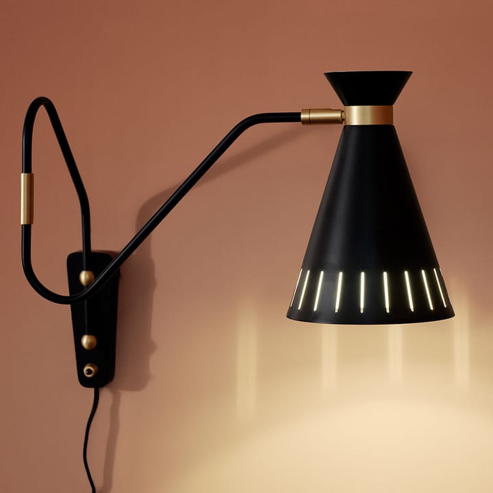Cone wall lamp - Warm white, brass details - Warm Nordic