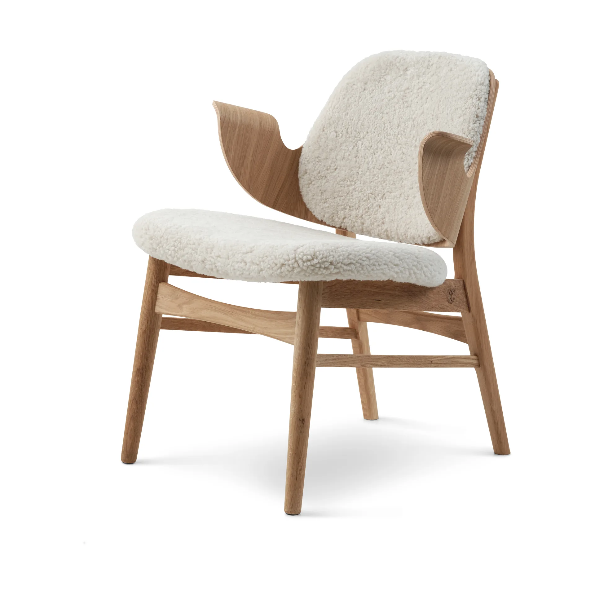 Gesture lounge chair, Sheepskin moonlight, white oiled oak structure Warm Nordic