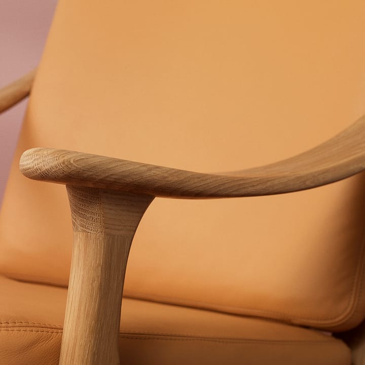 Lean Back Soavé armchair white-oiled oak - Natural - Warm Nordic