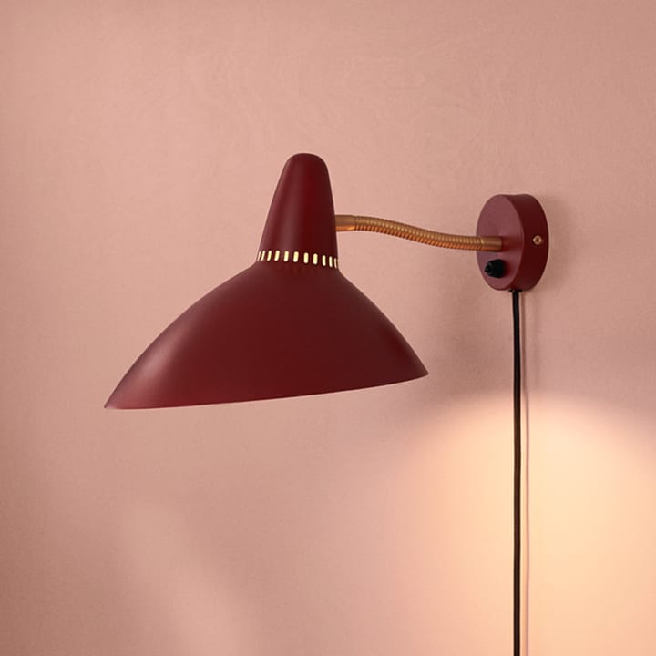 Lightsome wall lamp - Black noir, brass detail - Warm Nordic
