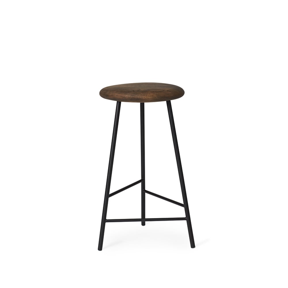 Warm Nordic Pebble barstool oak, h.65, black legs | Scandinavian Design | Bar stools | Beige