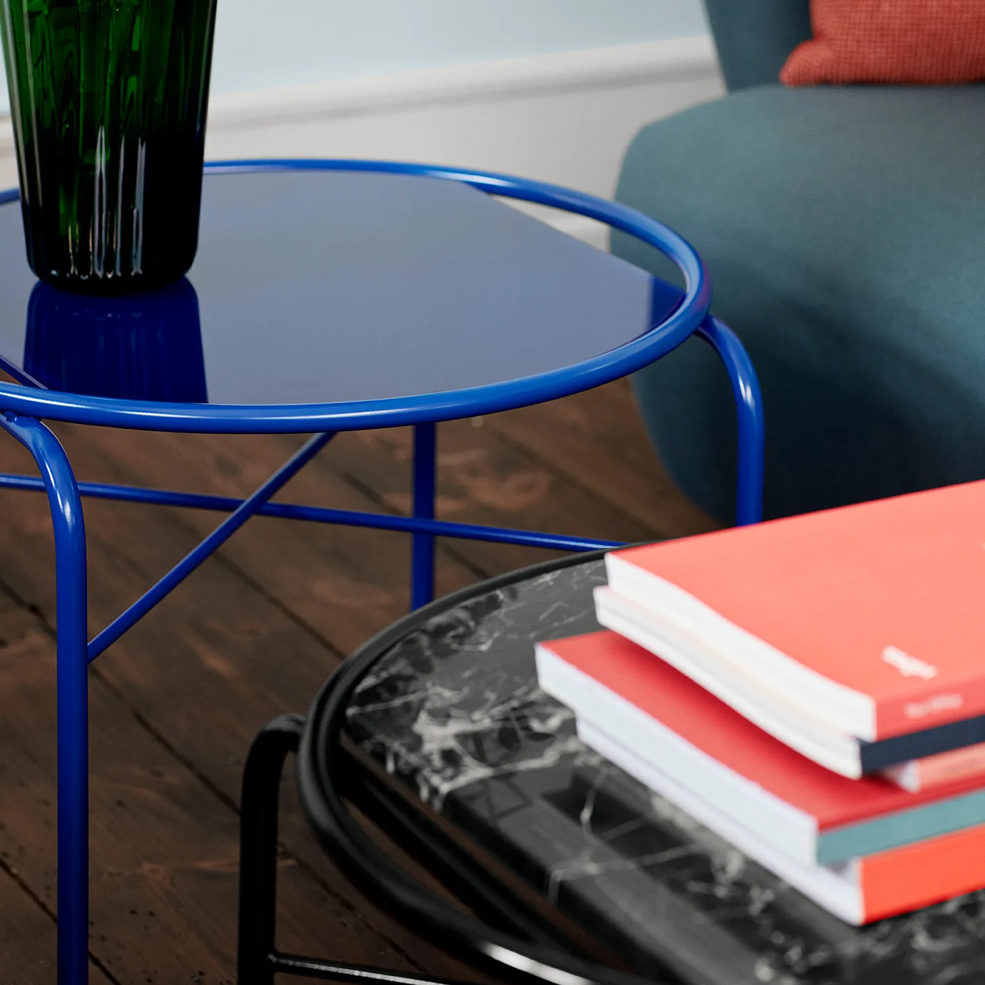 Secant coffee table Ø60 cm, Cobalt blue Warm Nordic