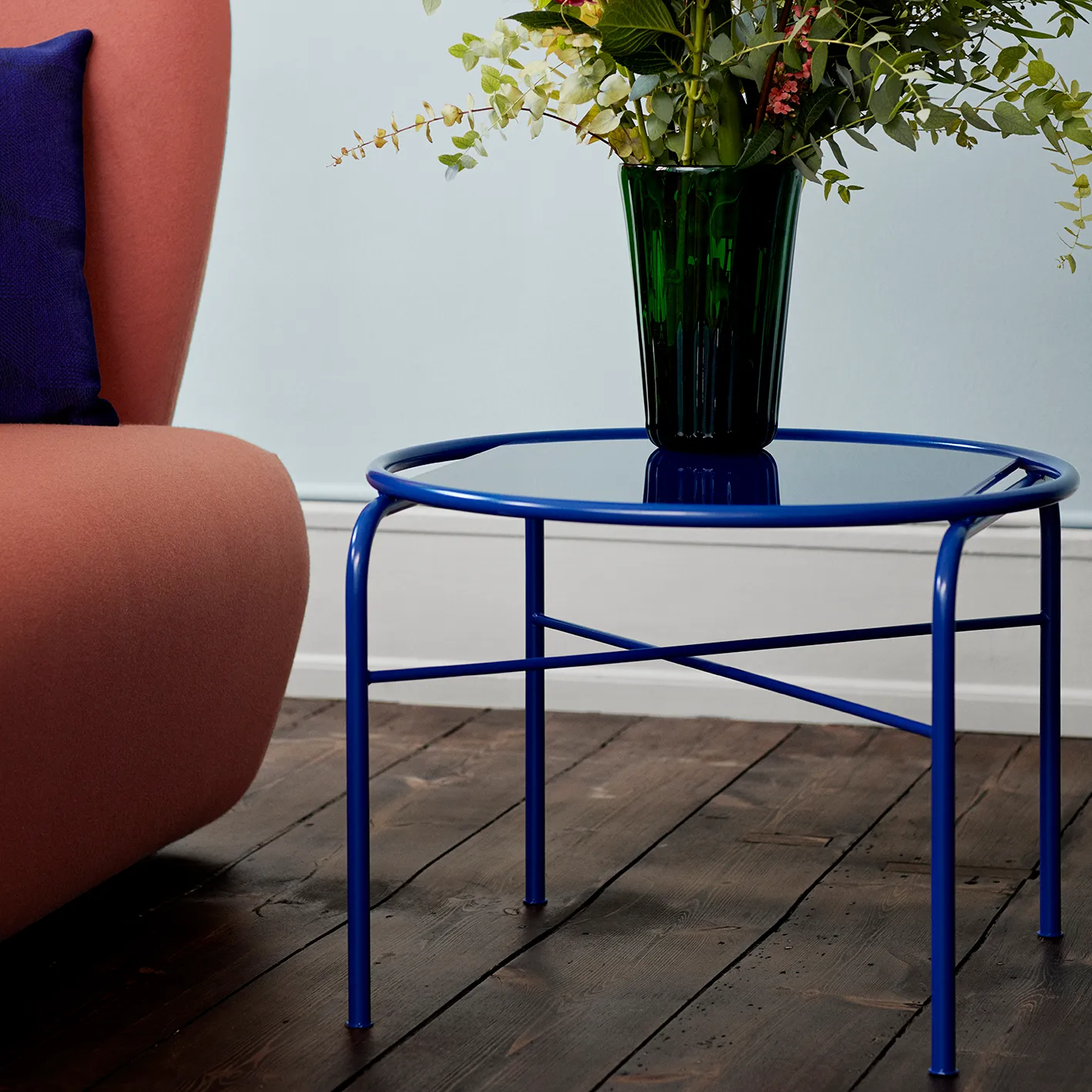 Secant coffee table Ø60 cm, Cobalt blue Warm Nordic