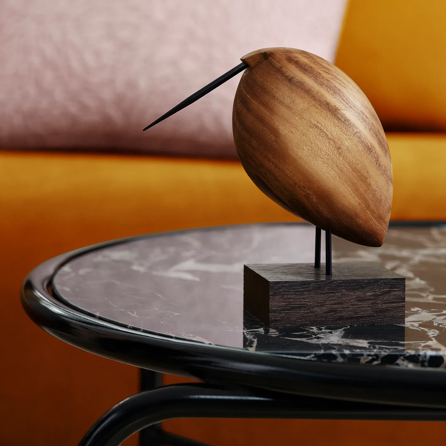 Secant coffee table marble Ø60 cm, Black-gold Warm Nordic