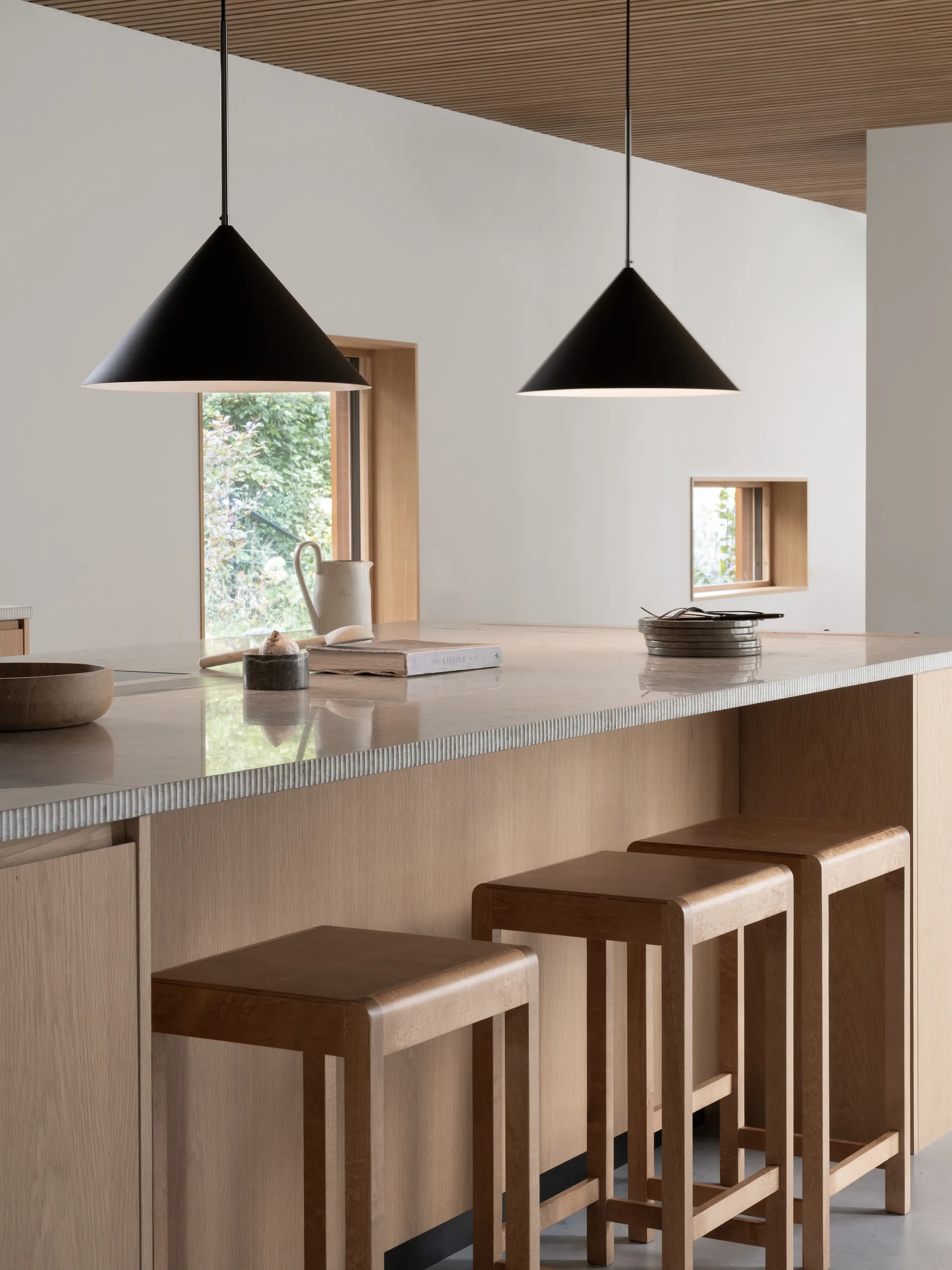 Kuro pendant lamp, Black, Ø45x25 cm Watt & Veke