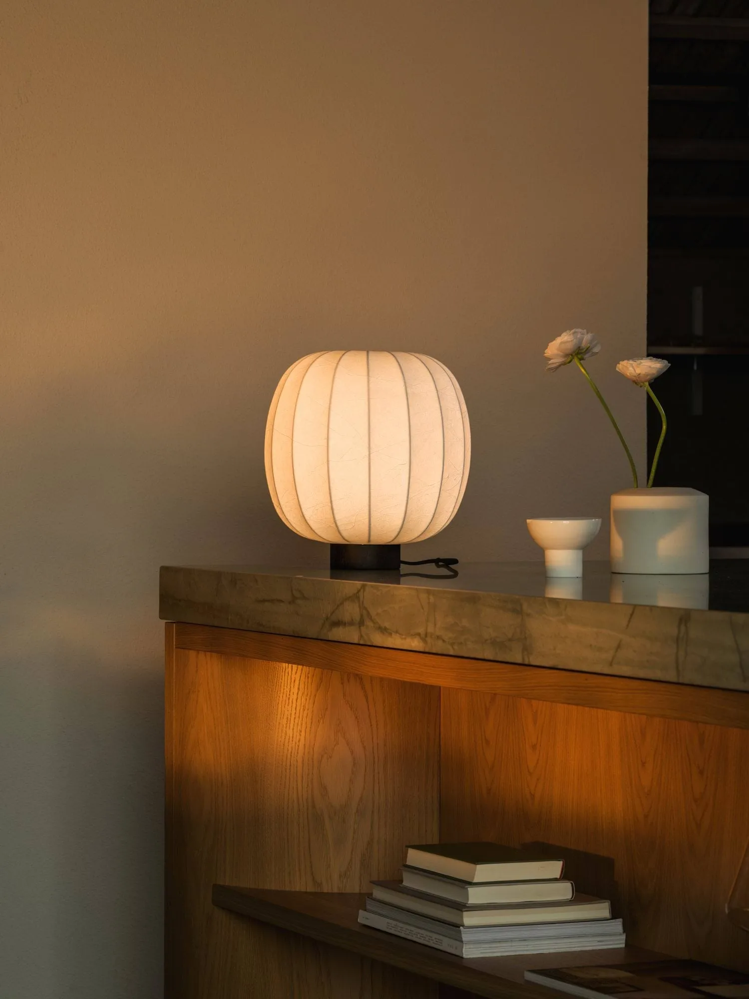 Lunari table lamp, White-Dark ash, Ø30x32 cm Watt & Veke