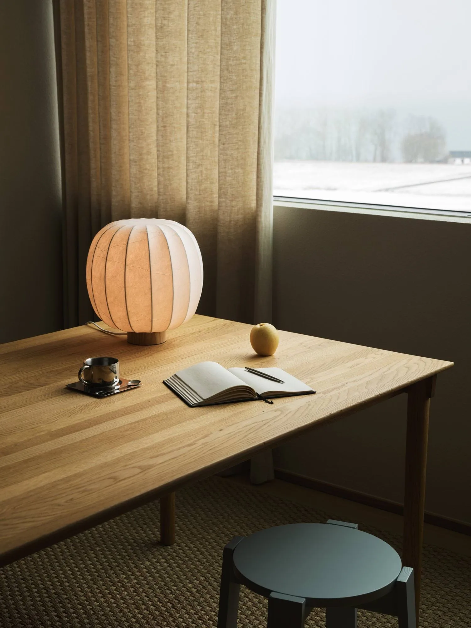 Lunari table lamp, White-Natural ash, Ø30x32 cm Watt & Veke