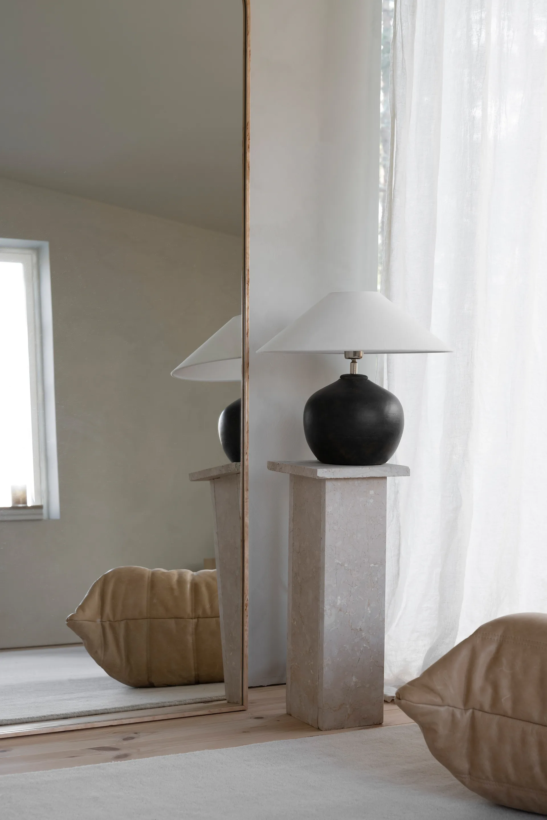 Mona lamp base 28 cm, Black Watt & Veke