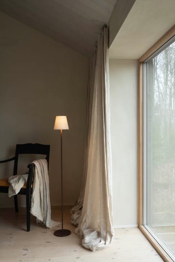 Tyra floor lamp portable Ø14 cm - Coffee - Watt & Veke