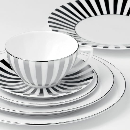 Platinum plate striped, Ø 23 cm Wedgwood