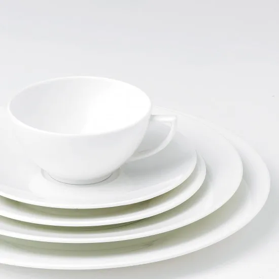 White Strata serving plate, Ø 33 cm Wedgwood