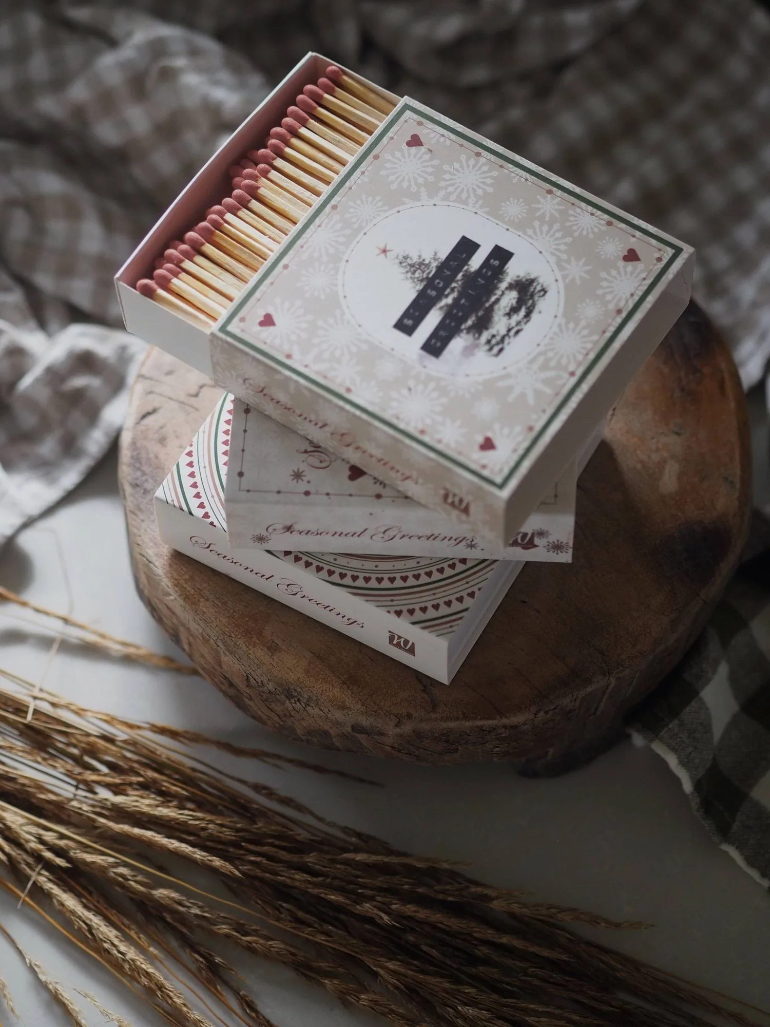 Julemorgen matches, Wood Wik & Walsøe