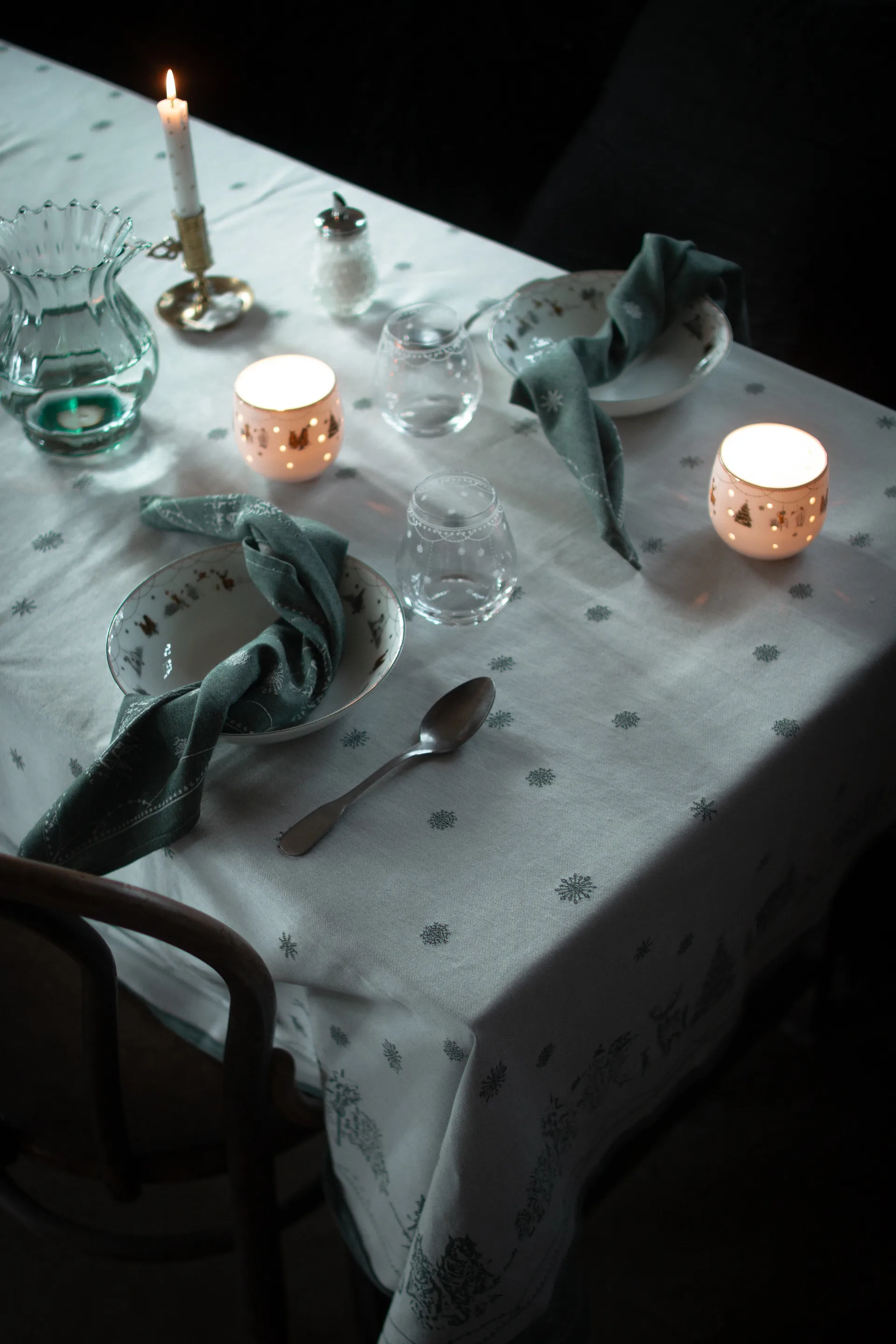 Julemorgen tablecloth, White-green, 140x240 cm Wik & Walsøe