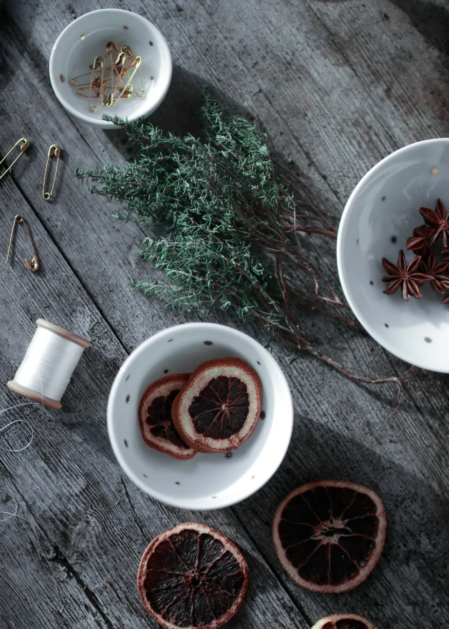 Starfall bowl 9 cm, White Wik & Walsøe