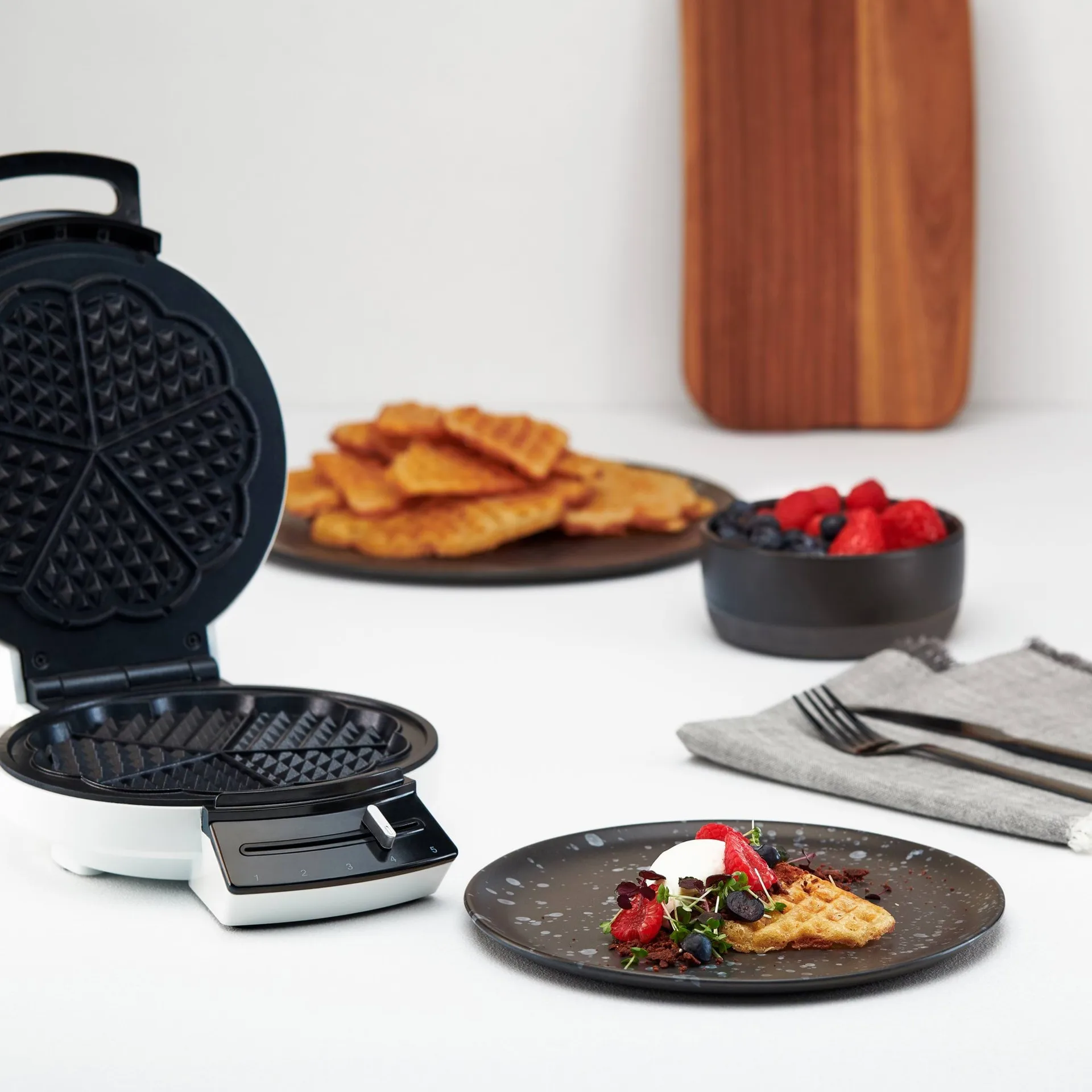 Wilfa WSWA-516WP Tradition Single waffle iron, White Wilfa