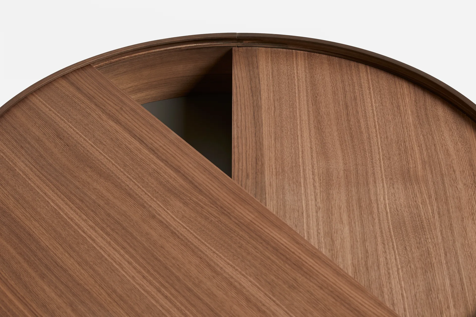 Arc coffee table 89 cm, Walnut Woud