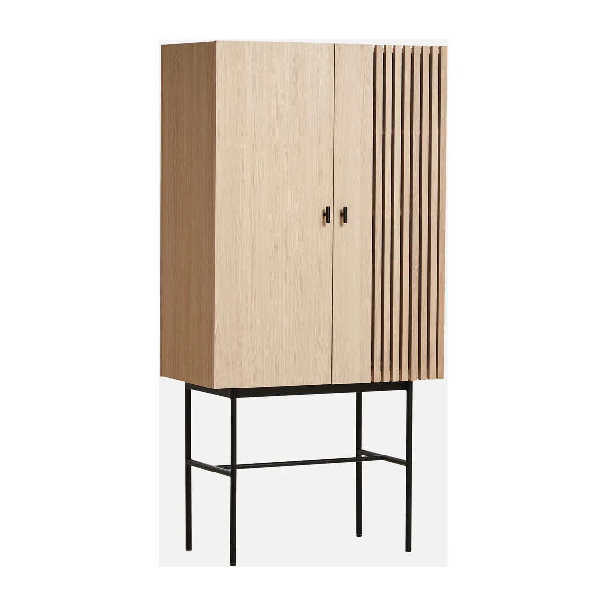 Woud Array cabinet. 80 cm White pigmented oak | Scandinavian Design | Display & glass cabinets | Beige