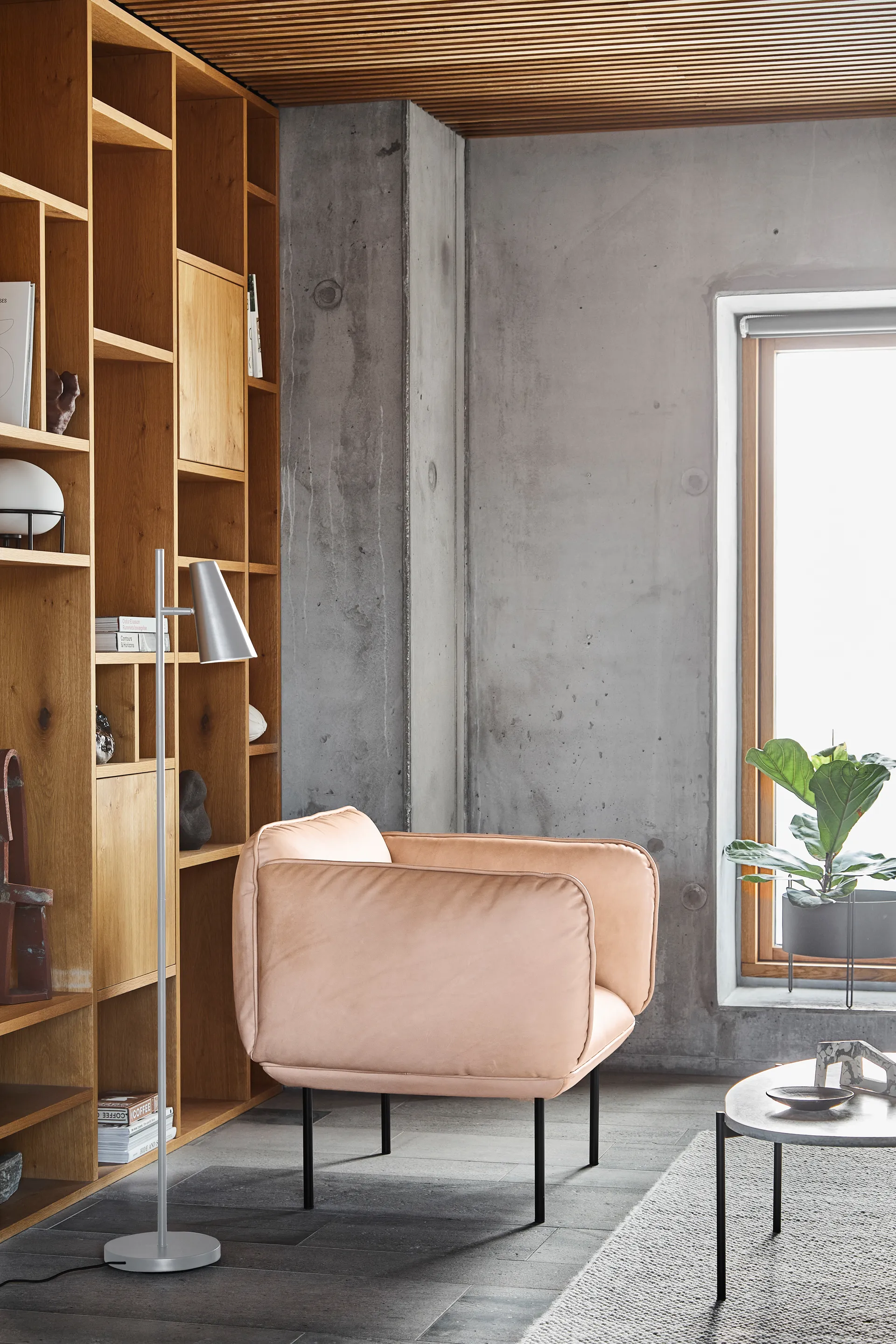 Cnno floor lamp, Satin Woud