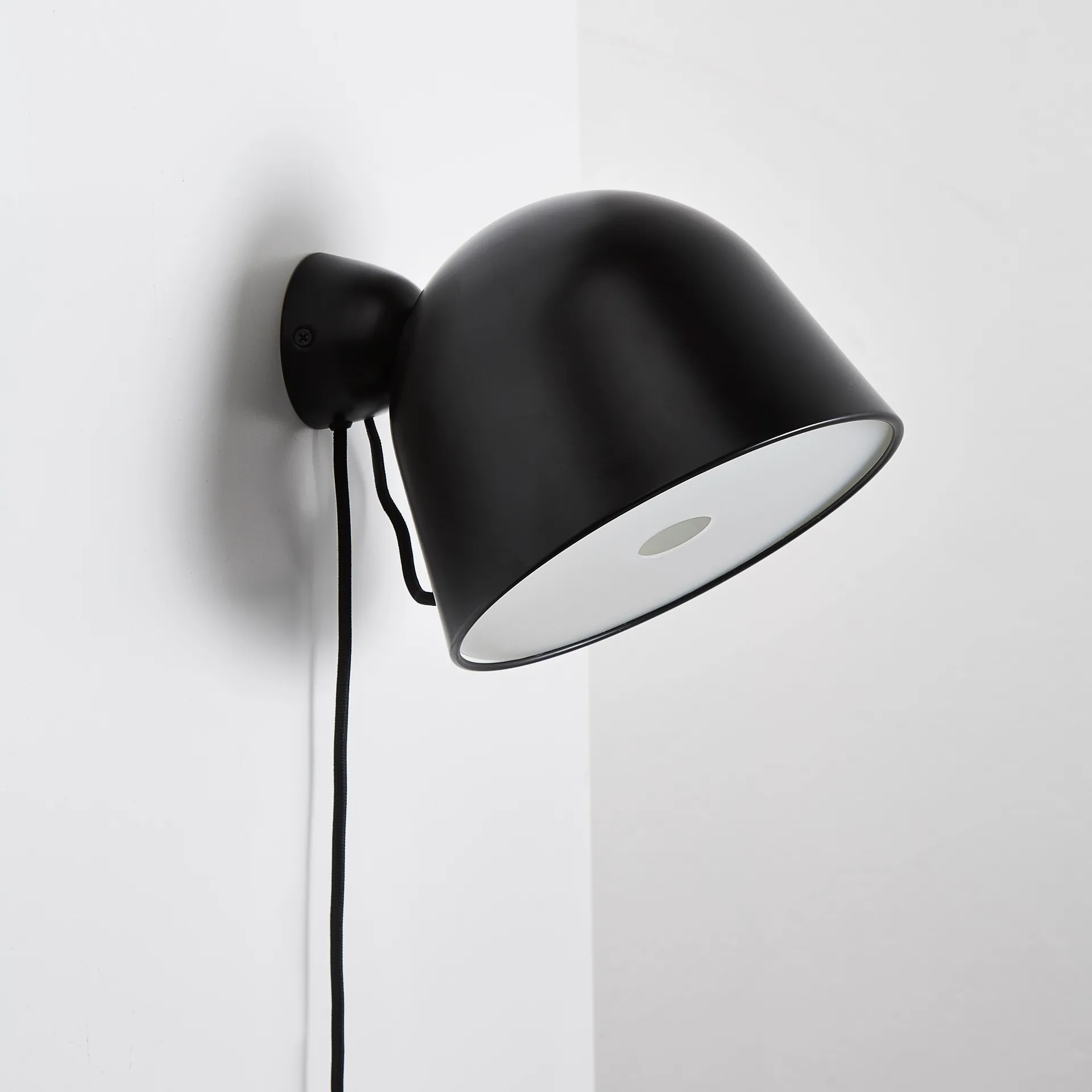 Kuppi wall lamp 2.0, black Woud