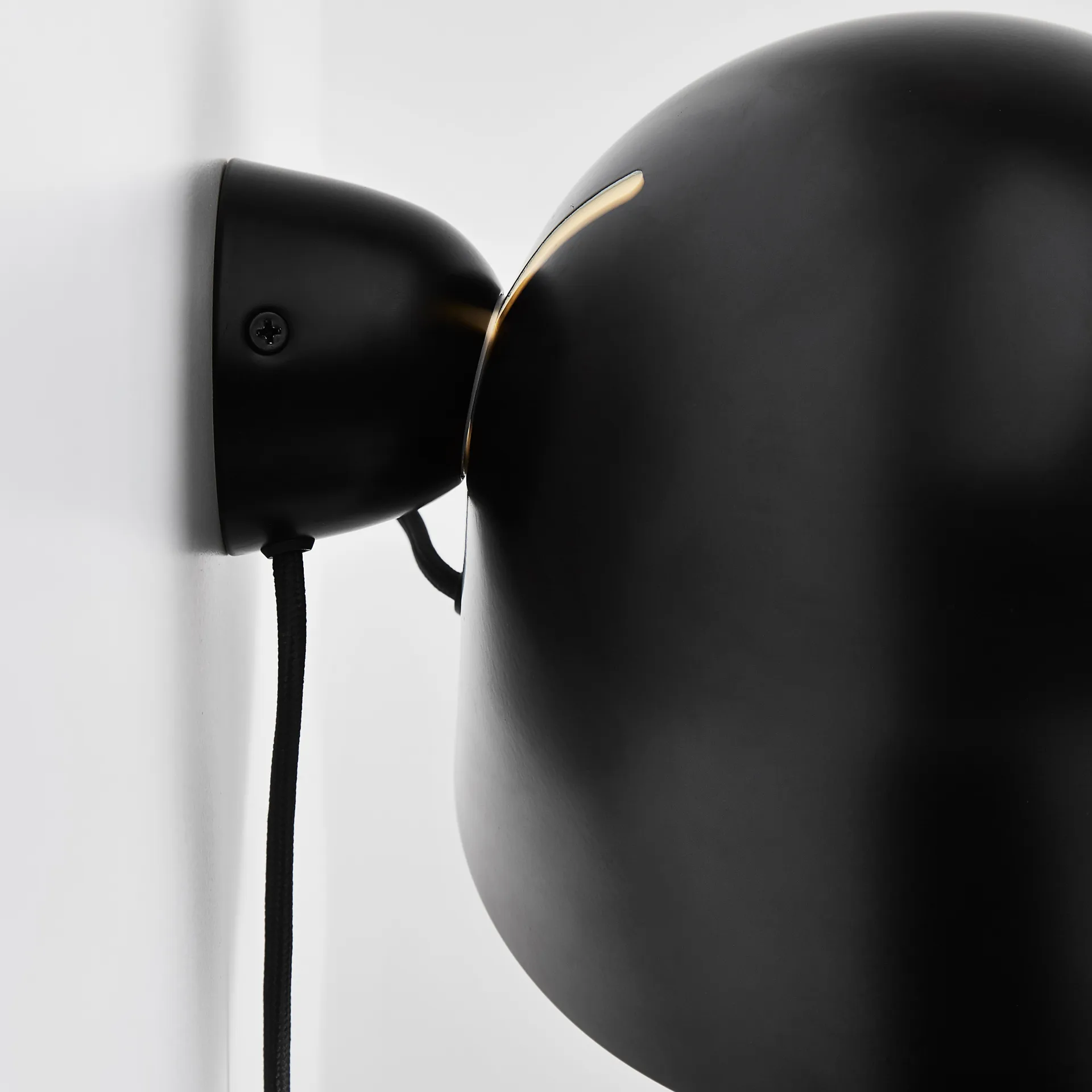 Kuppi wall lamp 2.0, black Woud