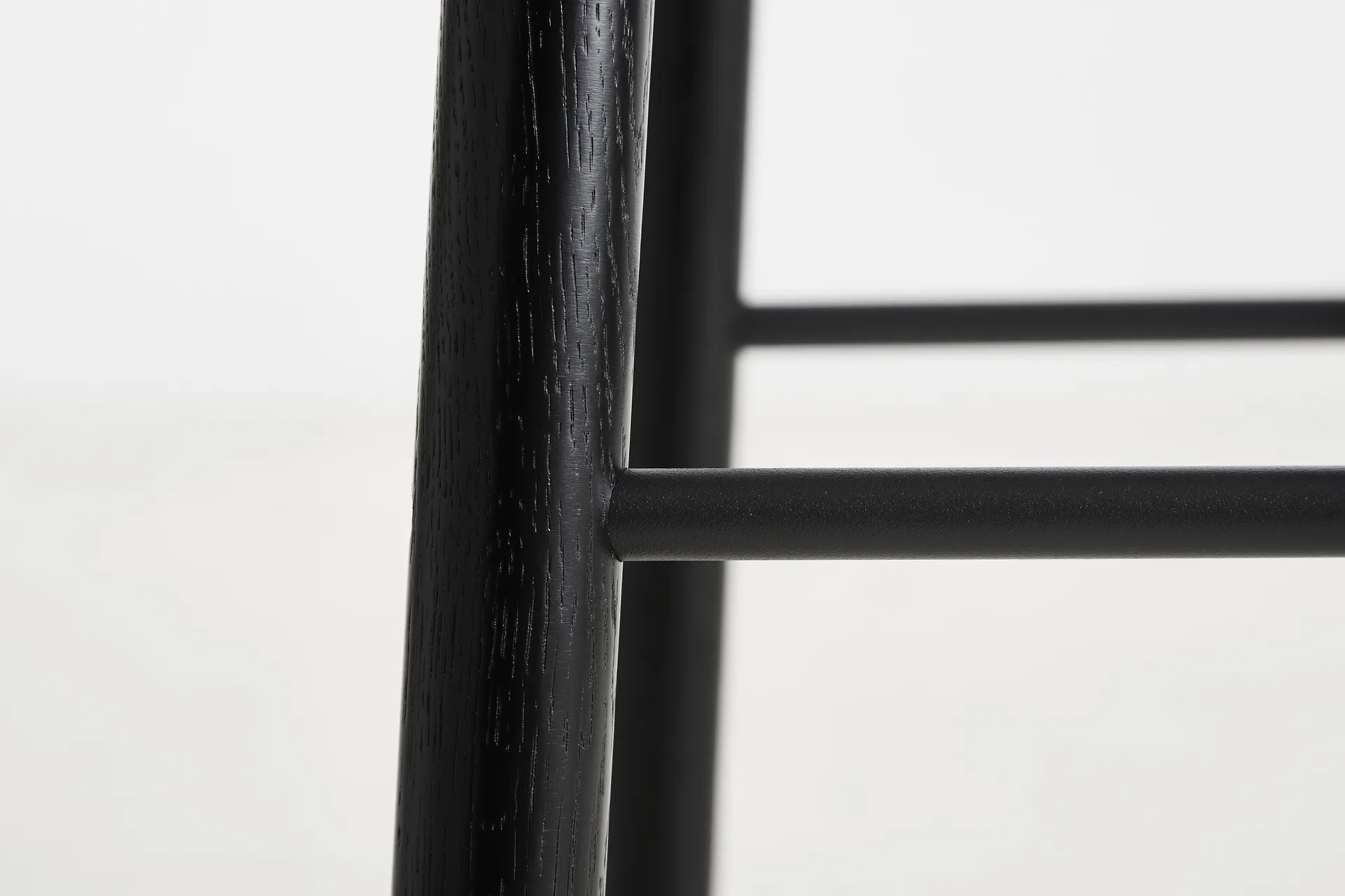 Mono barstool, Black Woud