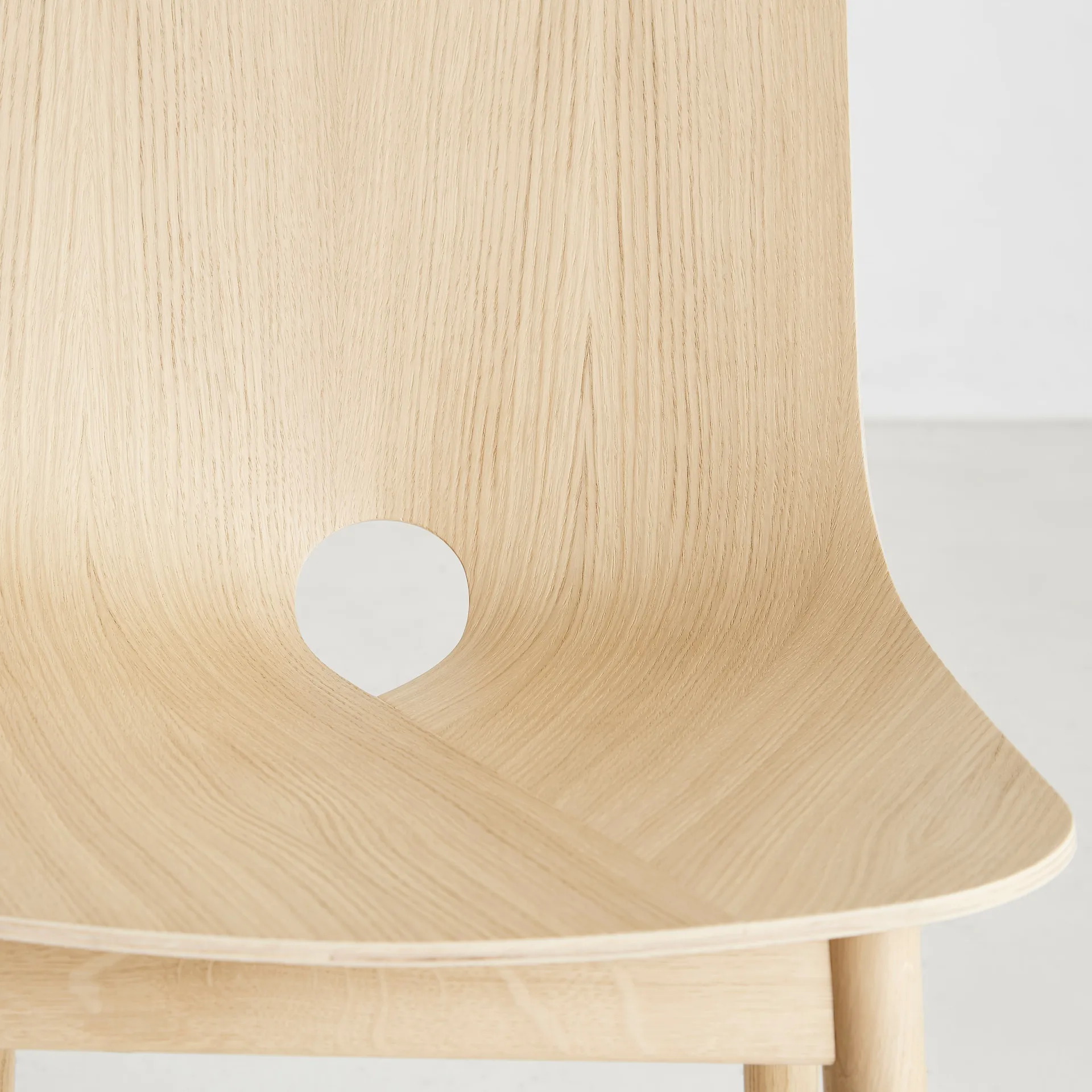 Mono matchair, Oiled oak Woud