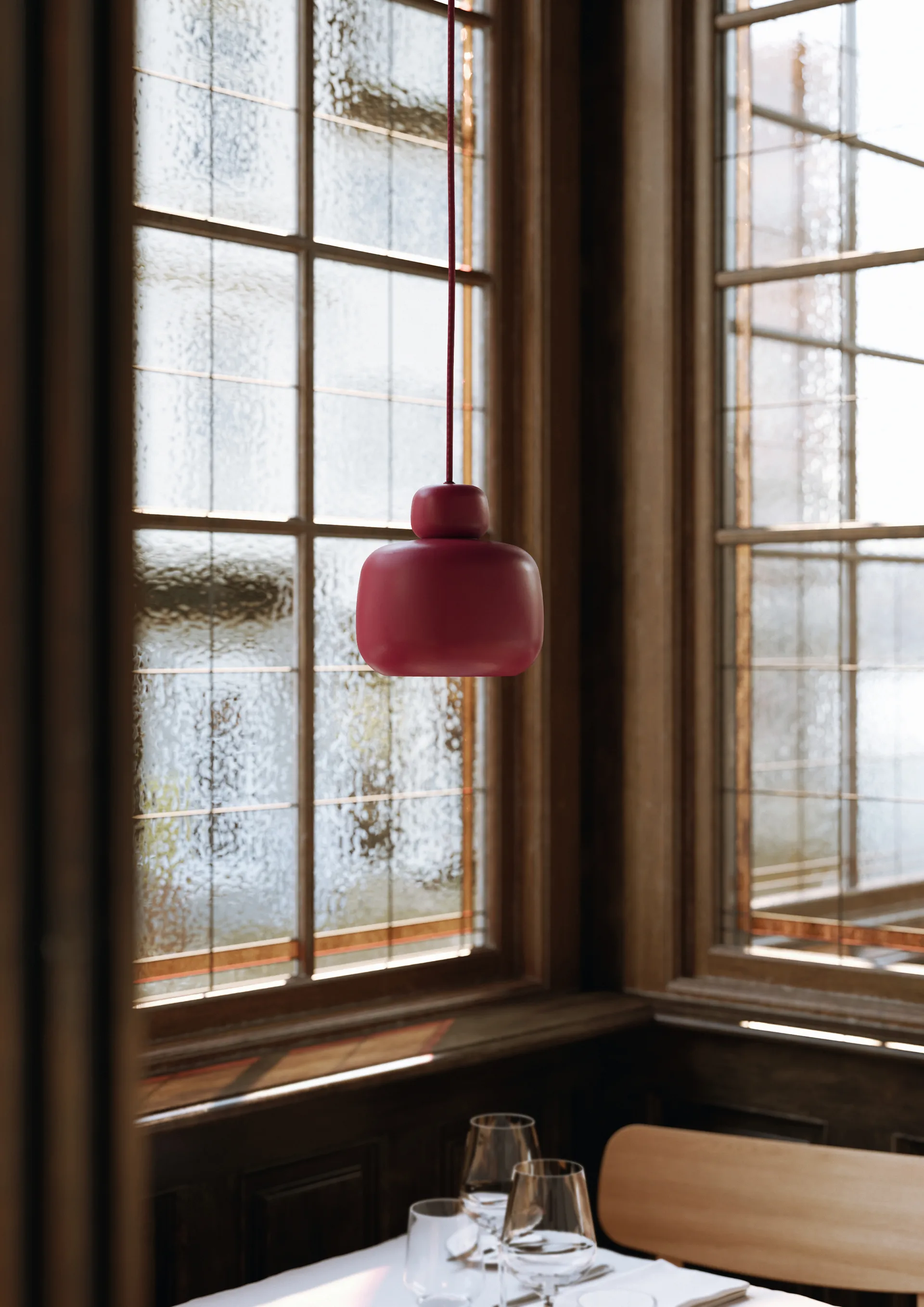 Stone ceiling lamp small, Deep red Woud