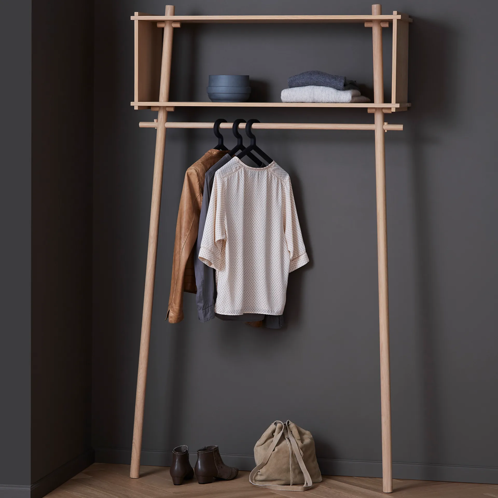 Töjbox clothes hanger, large, Treated oak Woud
