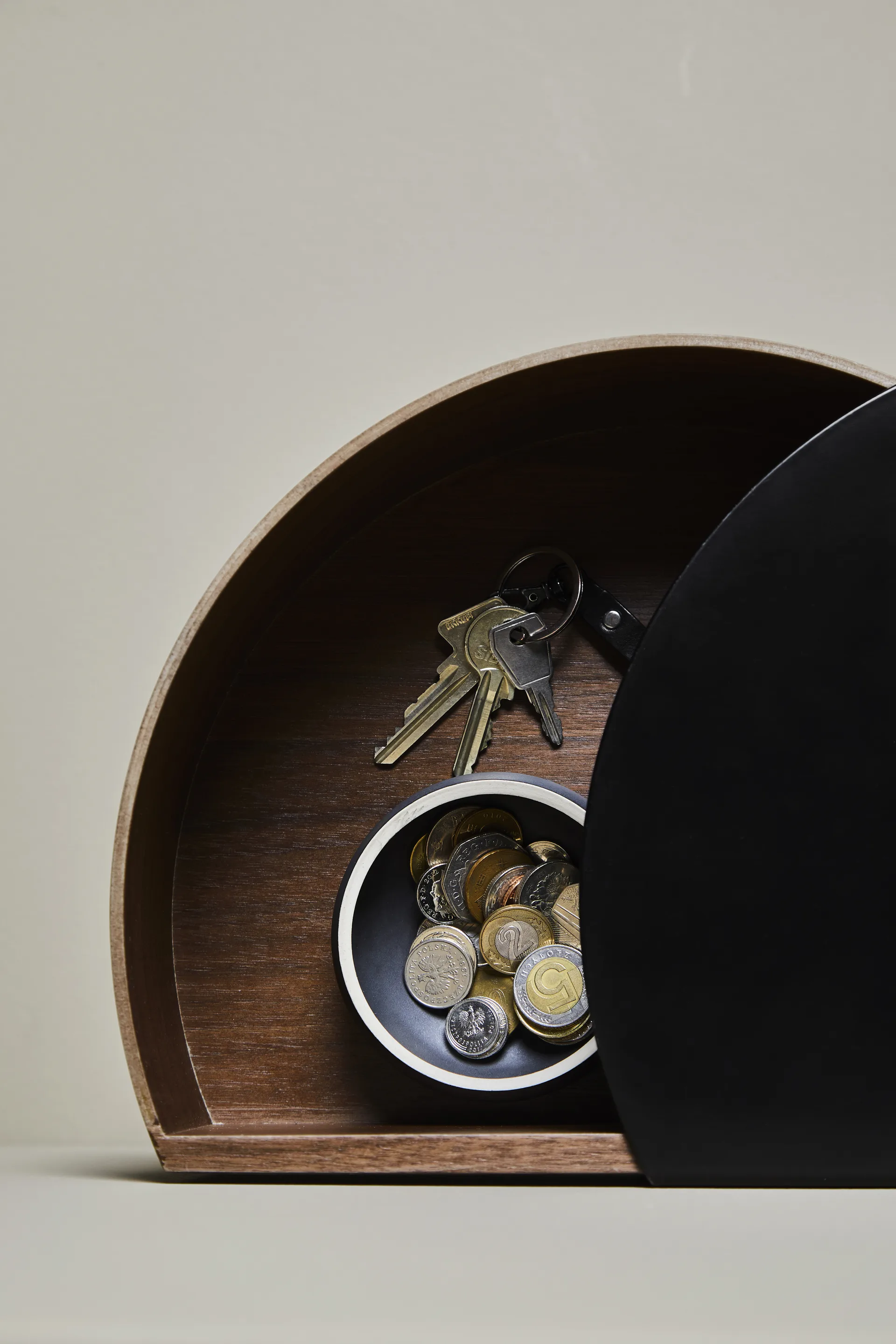 Wallie shelf, Walnut Woud