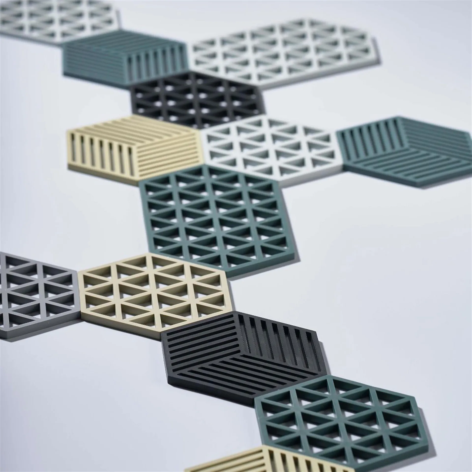 Hexagon trivet, black Zone Denmark