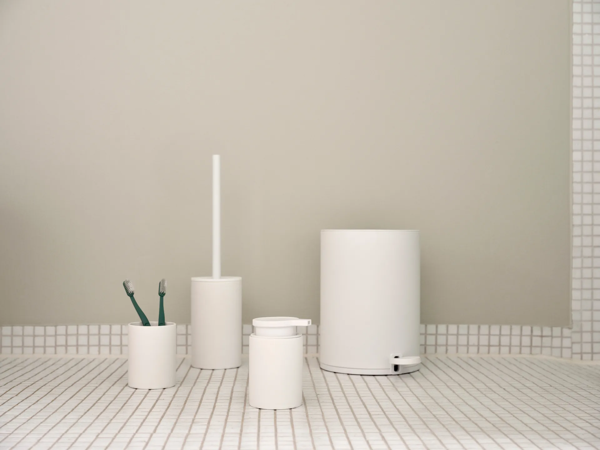 Karma pedal bin 3 L, White Zone Denmark