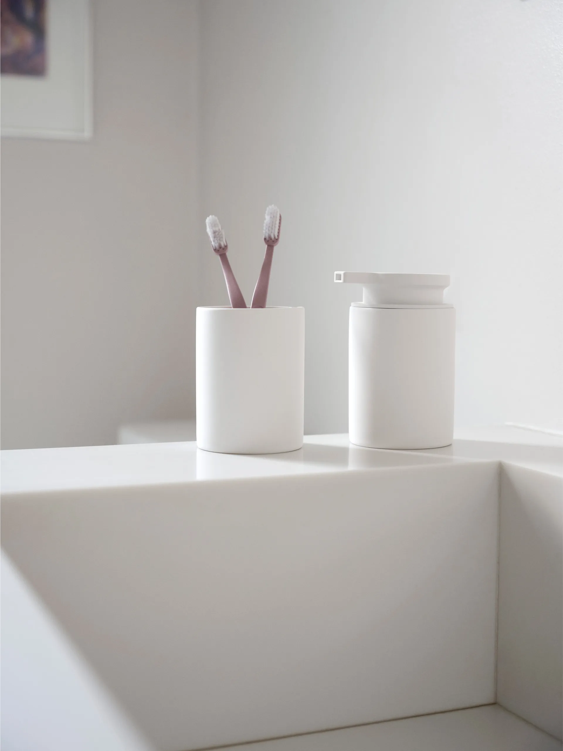 Karma soap dispenser 25 cl, White Zone Denmark