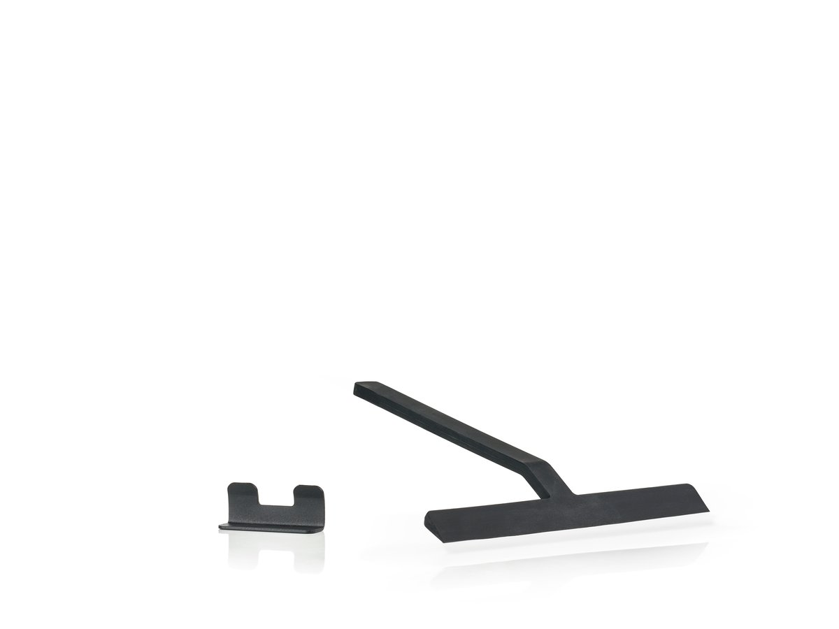 Zone Denmark Rim Scraper with holder 22cm Black