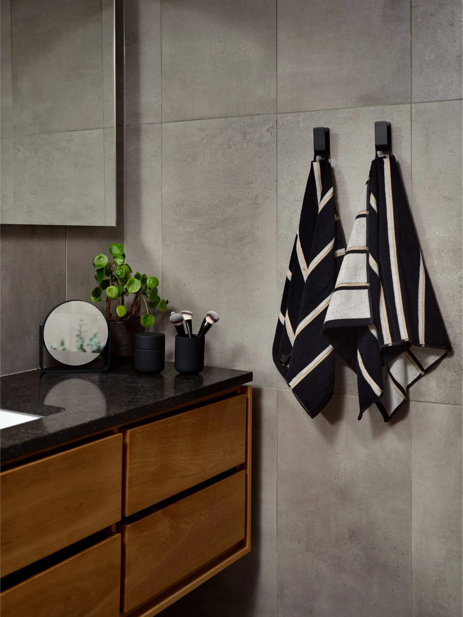 Sauna towel, Black-soft grey-camel, 50x100 cm Zone Denmark