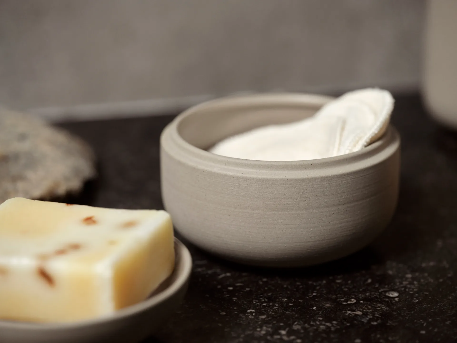 Sensu jar with lid Ø10.5x7.5 cm, Taupe Zone Denmark