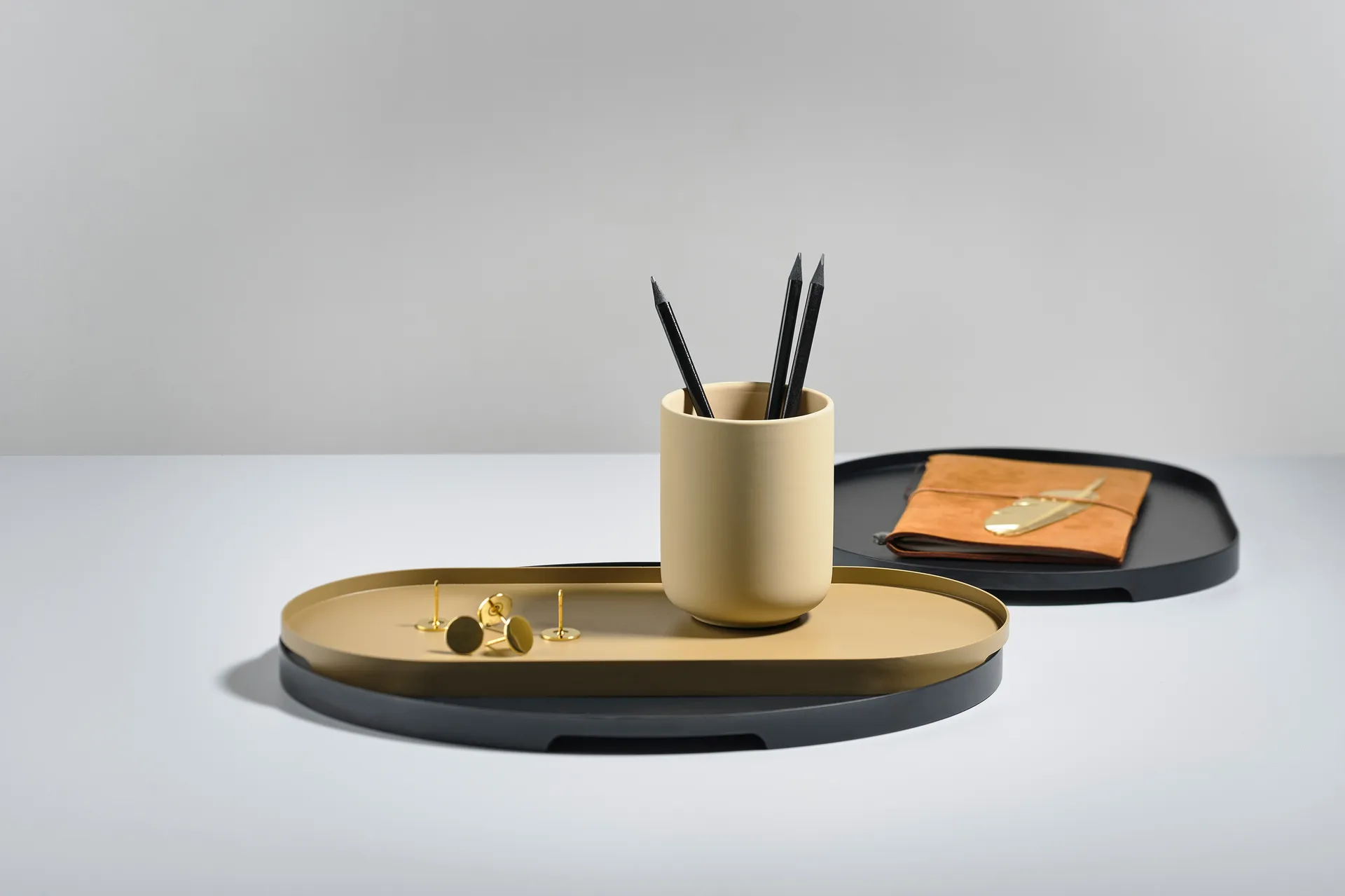 Singles tray Ø35 cm, Black Zone Denmark