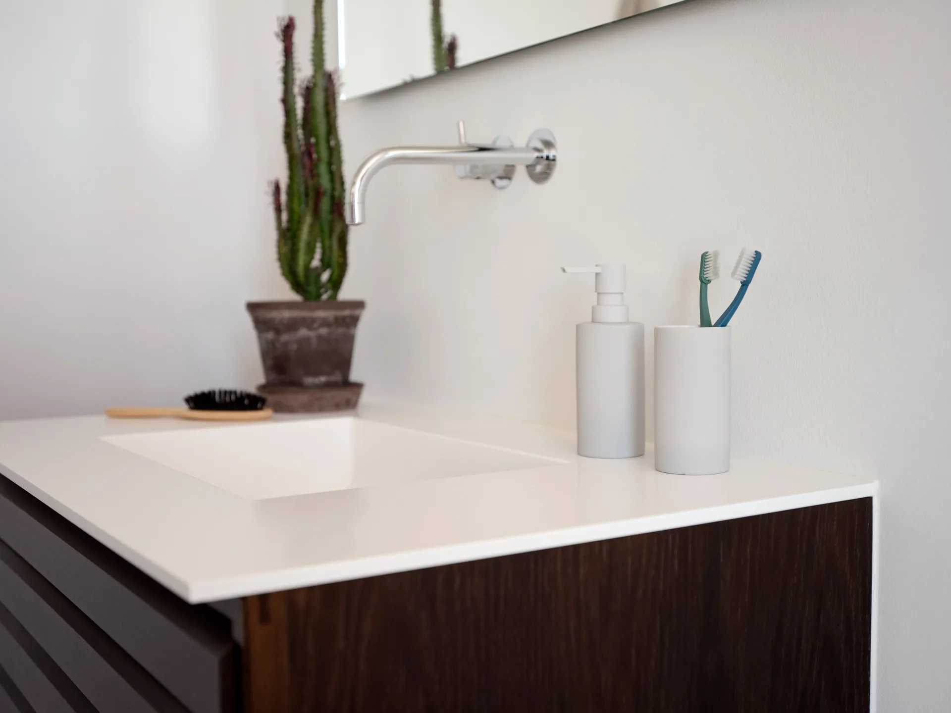 Solo toothbrush mug, Soft Grey Zone Denmark