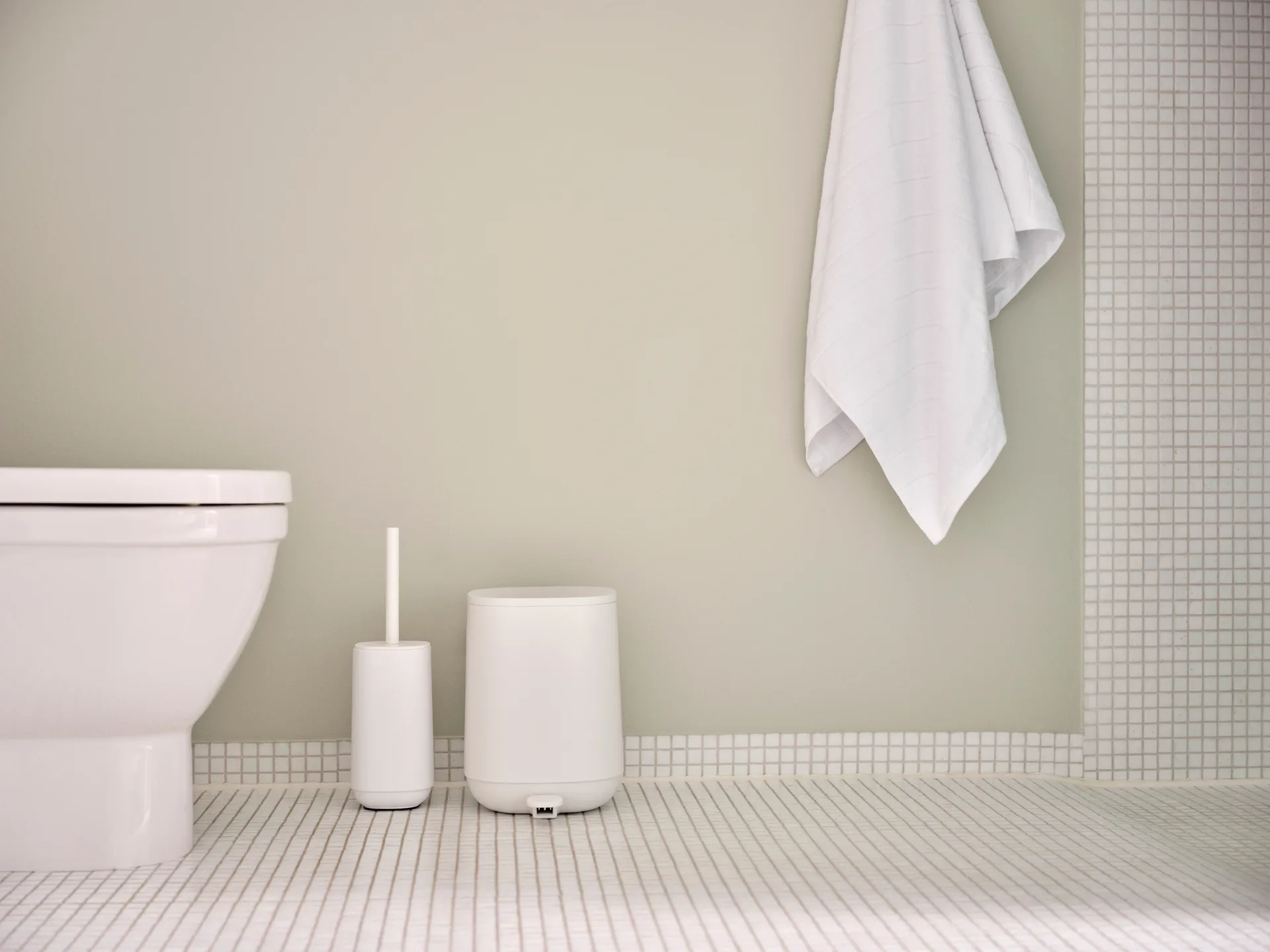 Time bath towel 70x140 cm, White Zone Denmark