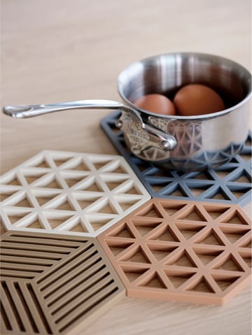 Triangle trivet - Light Terracotta - Zone Denmark