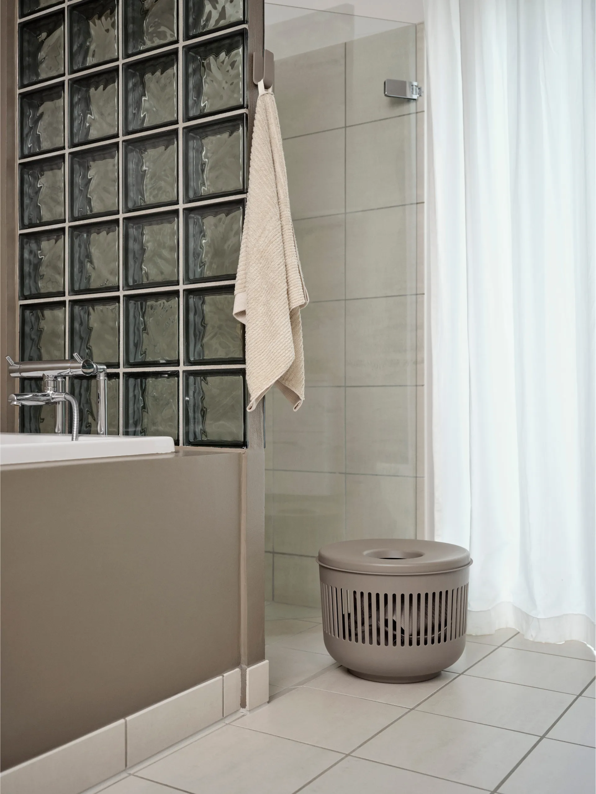 Ume hook, Taupe Zone Denmark