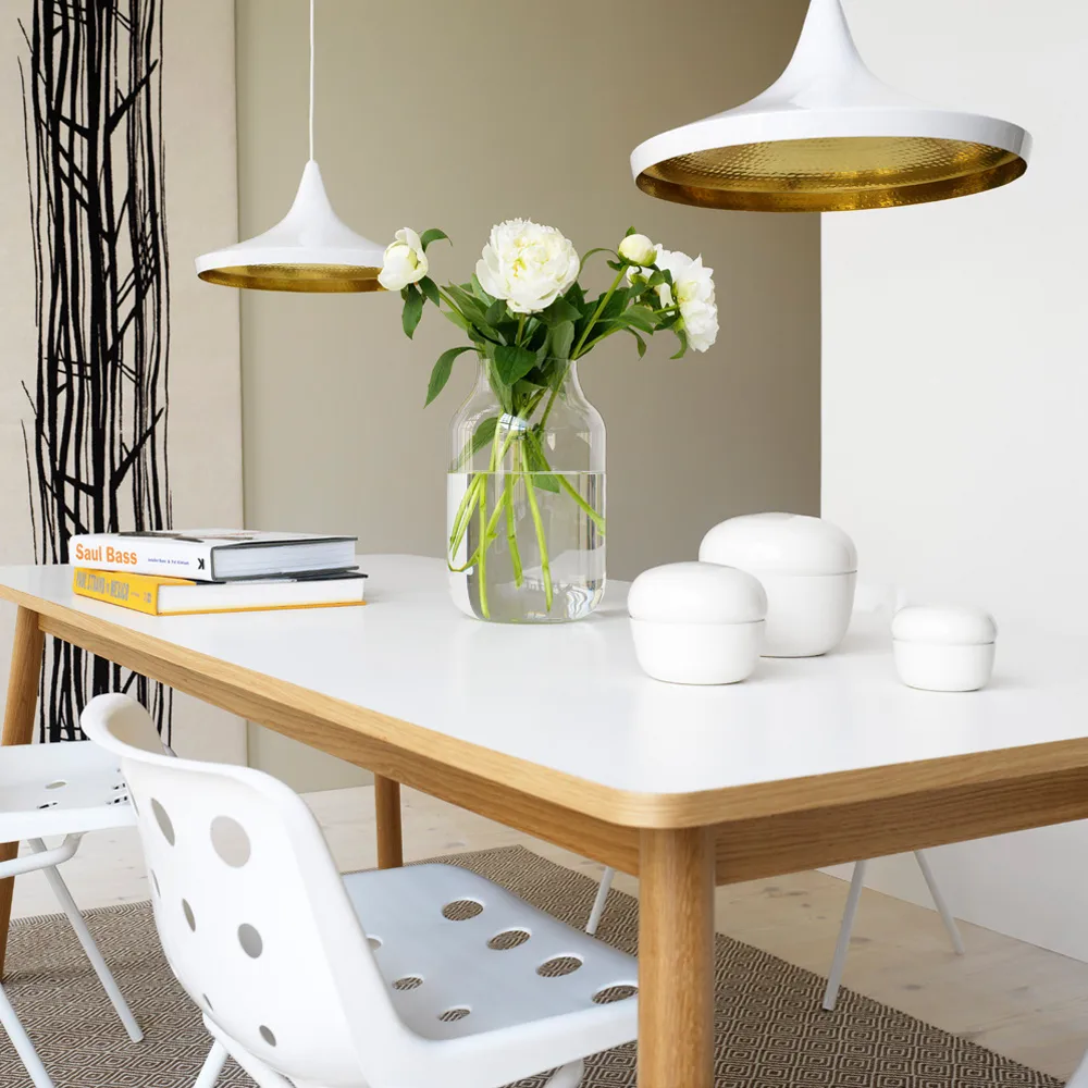 Dino 200 dining table, White. oak stand. new Zweed