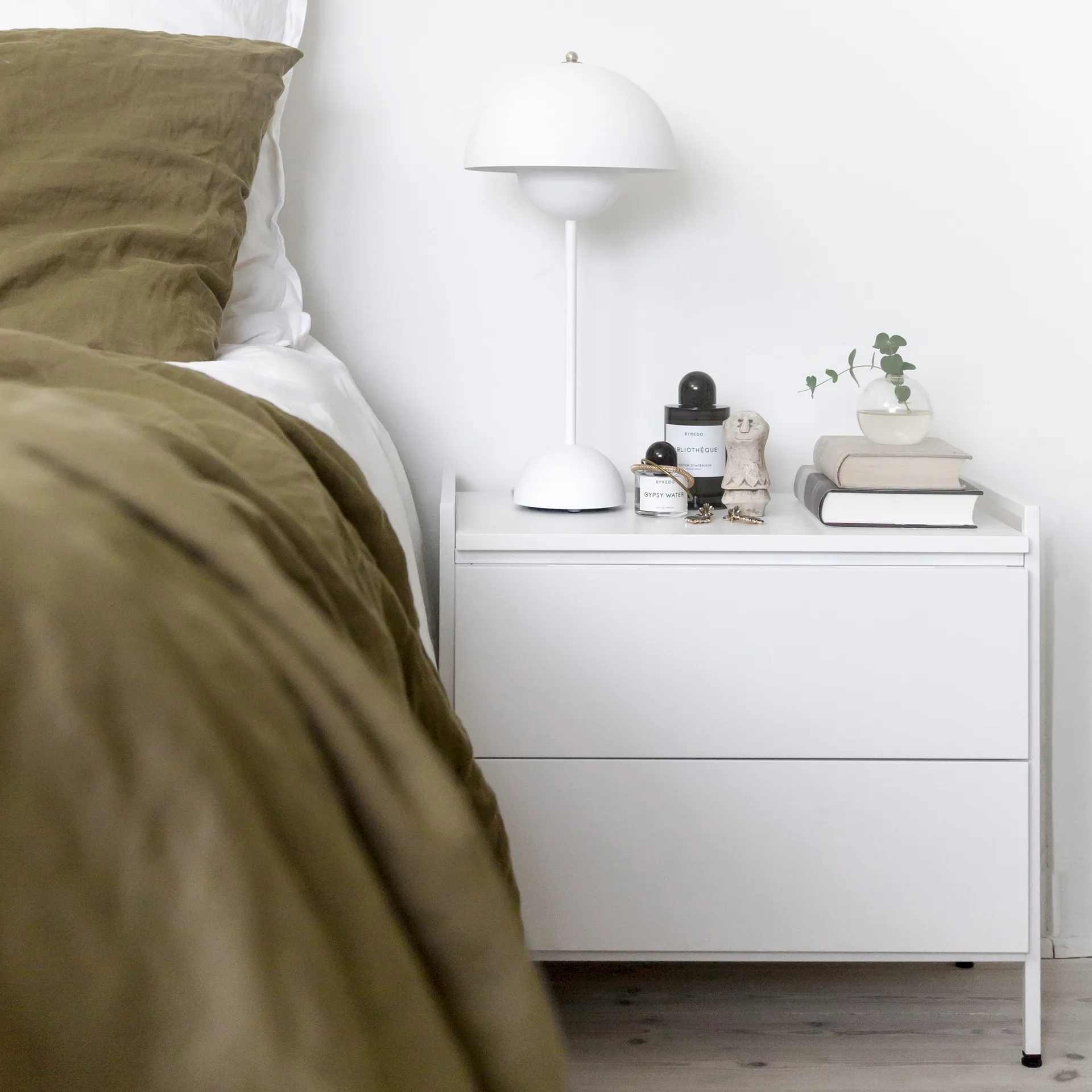 Molto 548 bracket, White, middle Zweed