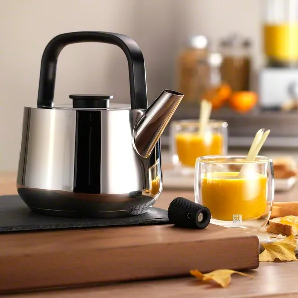 Zwilling Plus kettle with whistle from Zwilling