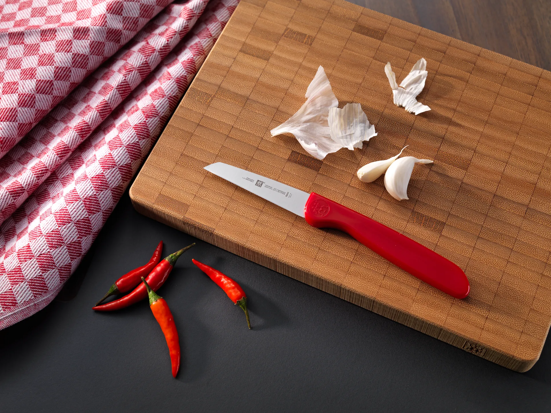 Zwilling Twin grip vegetable knife 7 cm, Red-stainless steel Zwilling