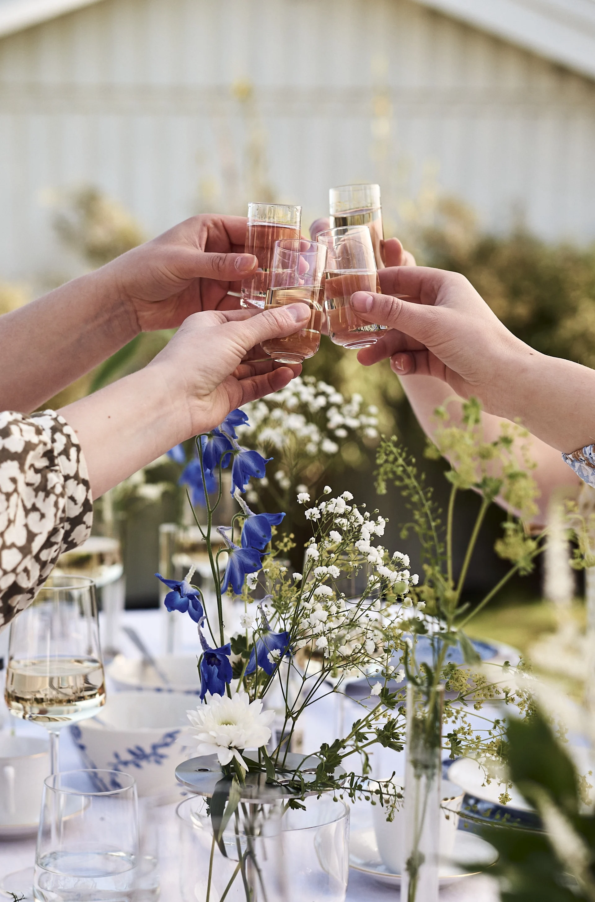 Throw a real Swedish Midsummer party and enjoy a shot of snaps from the Rocks shot glass from Zone Denmark