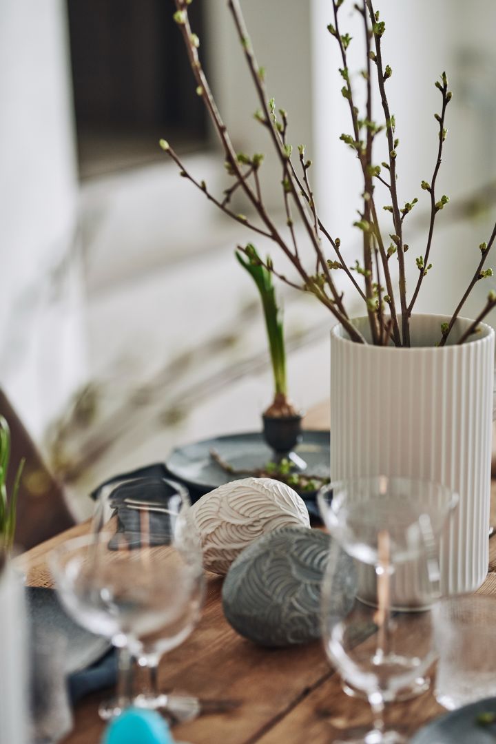 Create a minimalist Easter Tree with the Lyngby vase from Lyngby Porcelain. 