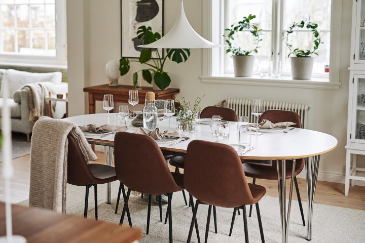 Form chairs by House Doctor and white wine glasses by Iittala