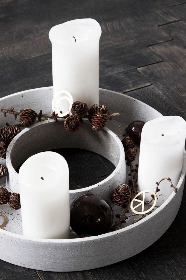 Here you see the stylish Ring candle holder from House Doctor. 